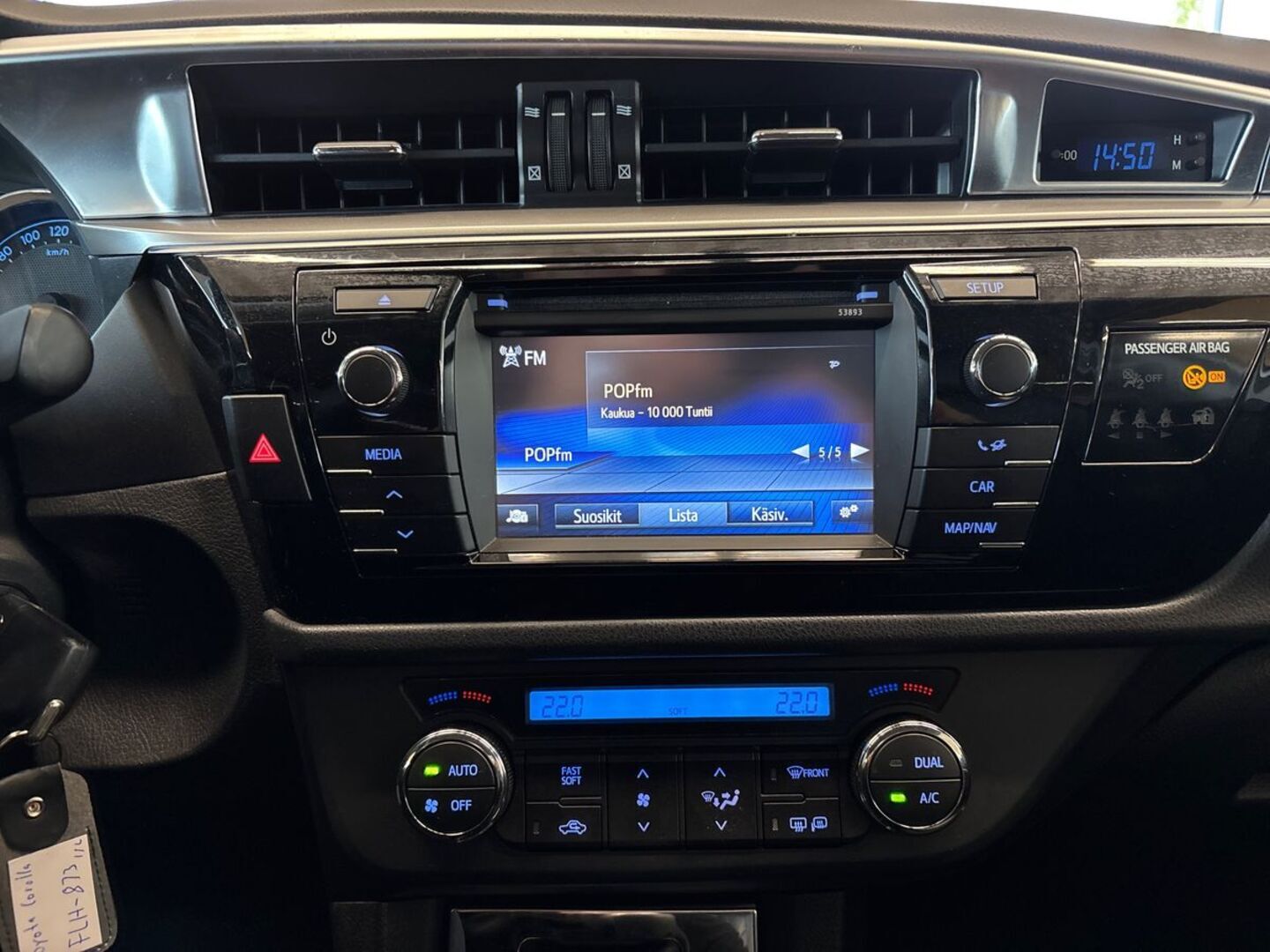TOYOTA Corolla 2014