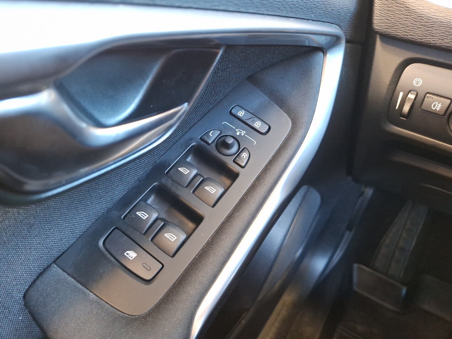 VOLVO V40 Cross Country 2018