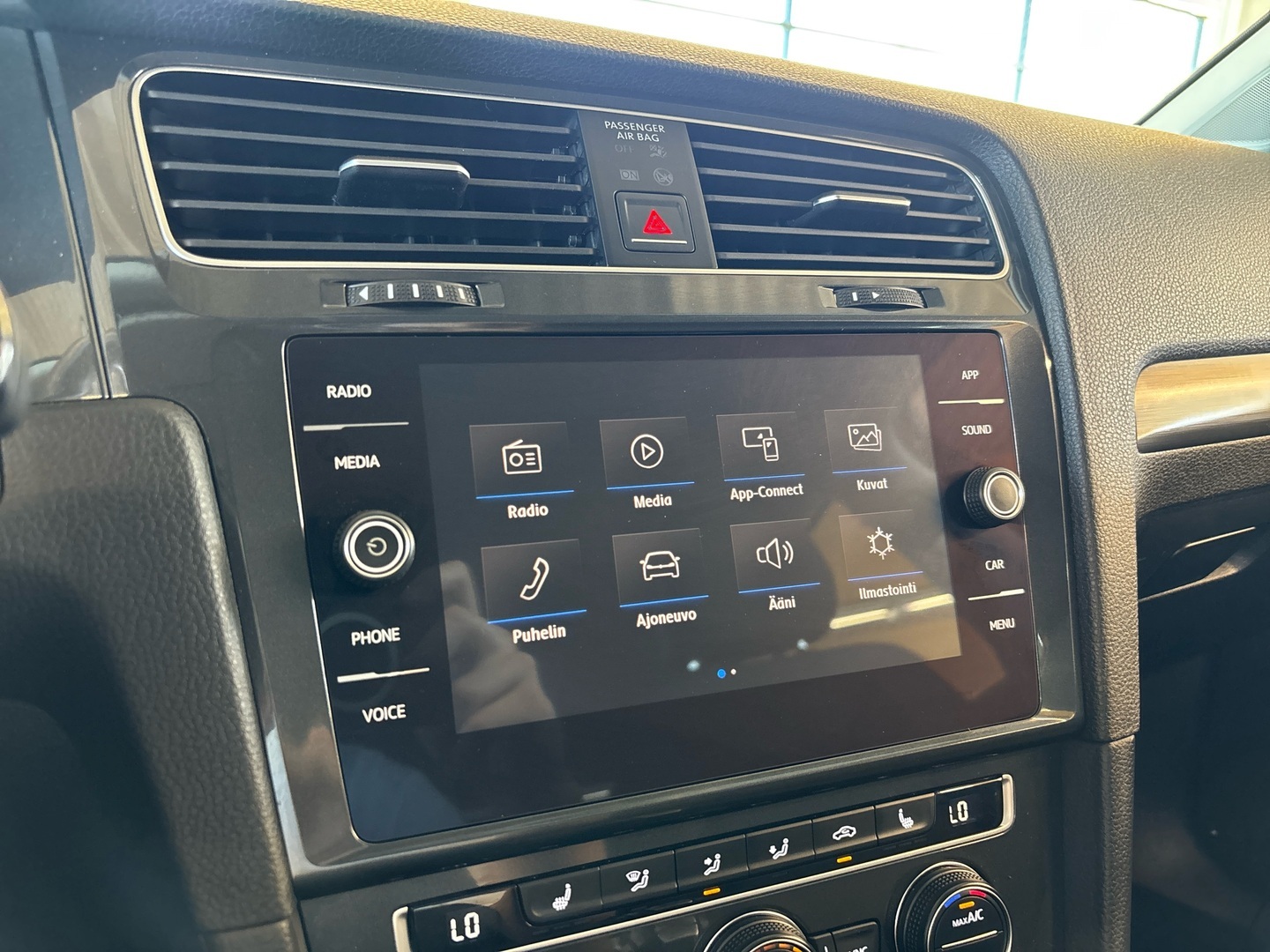VOLKSWAGEN Golf 2018