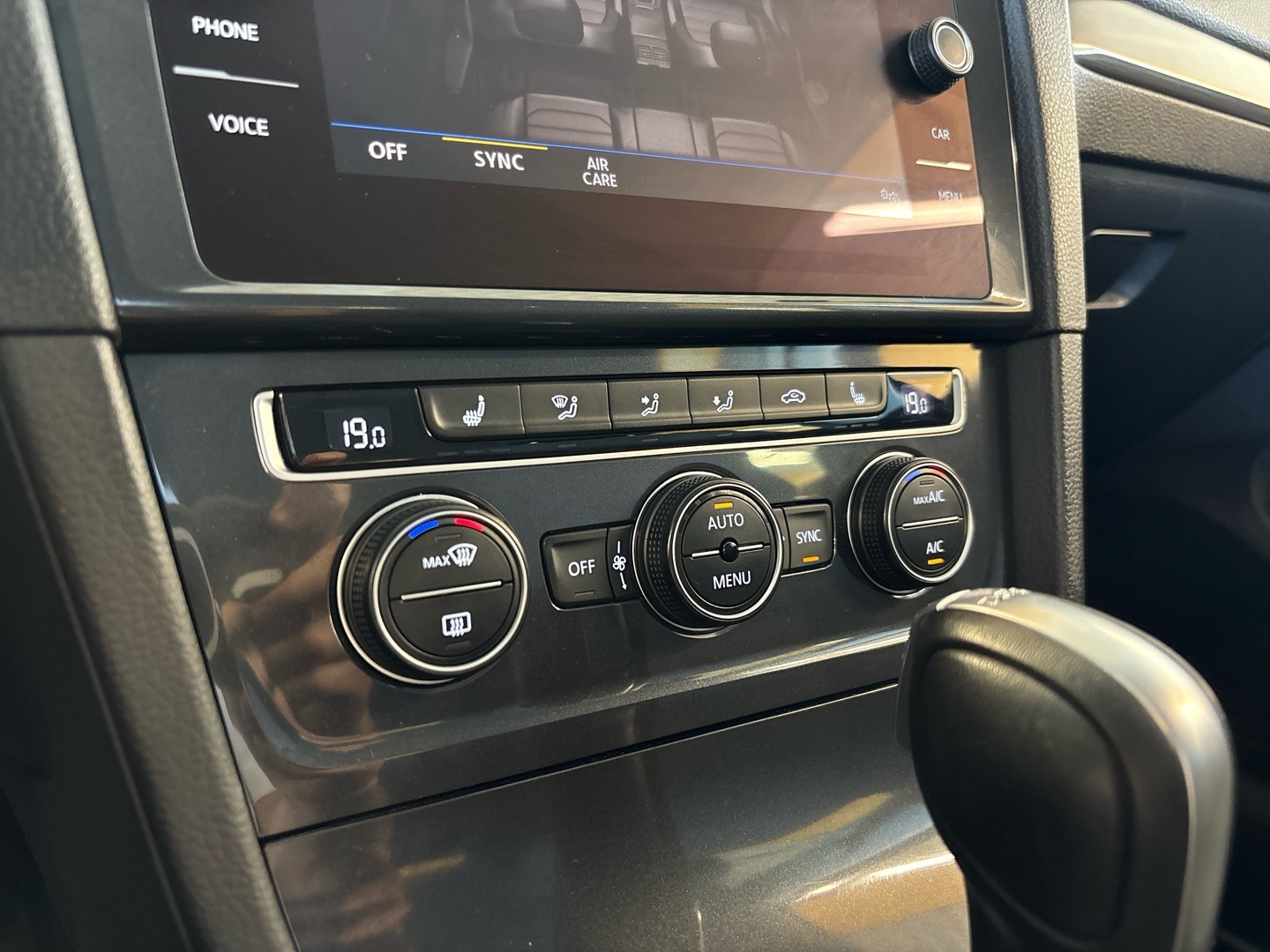 VOLKSWAGEN Golf 2018
