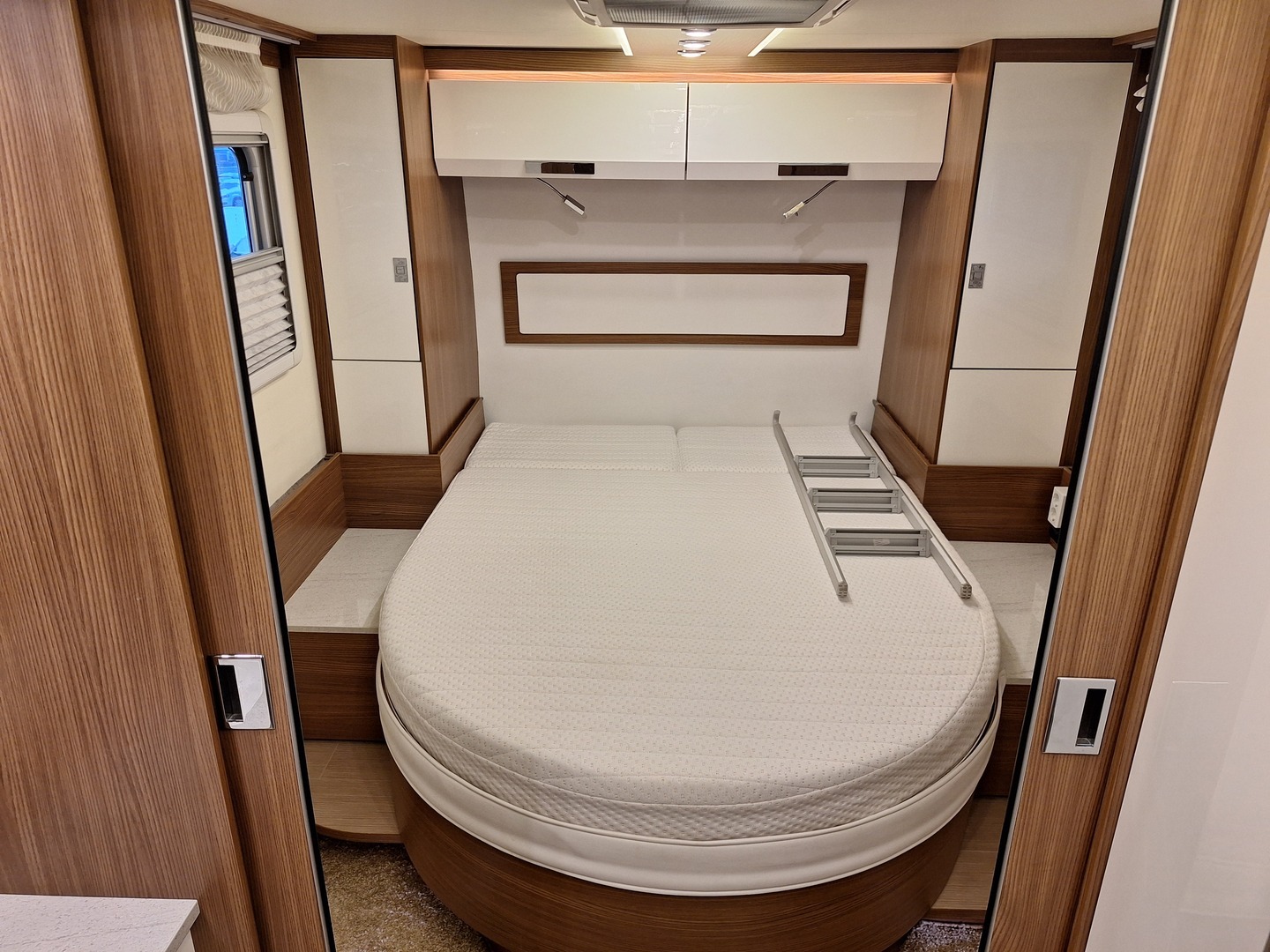 BÜRSTNER Elegance I 920 2018