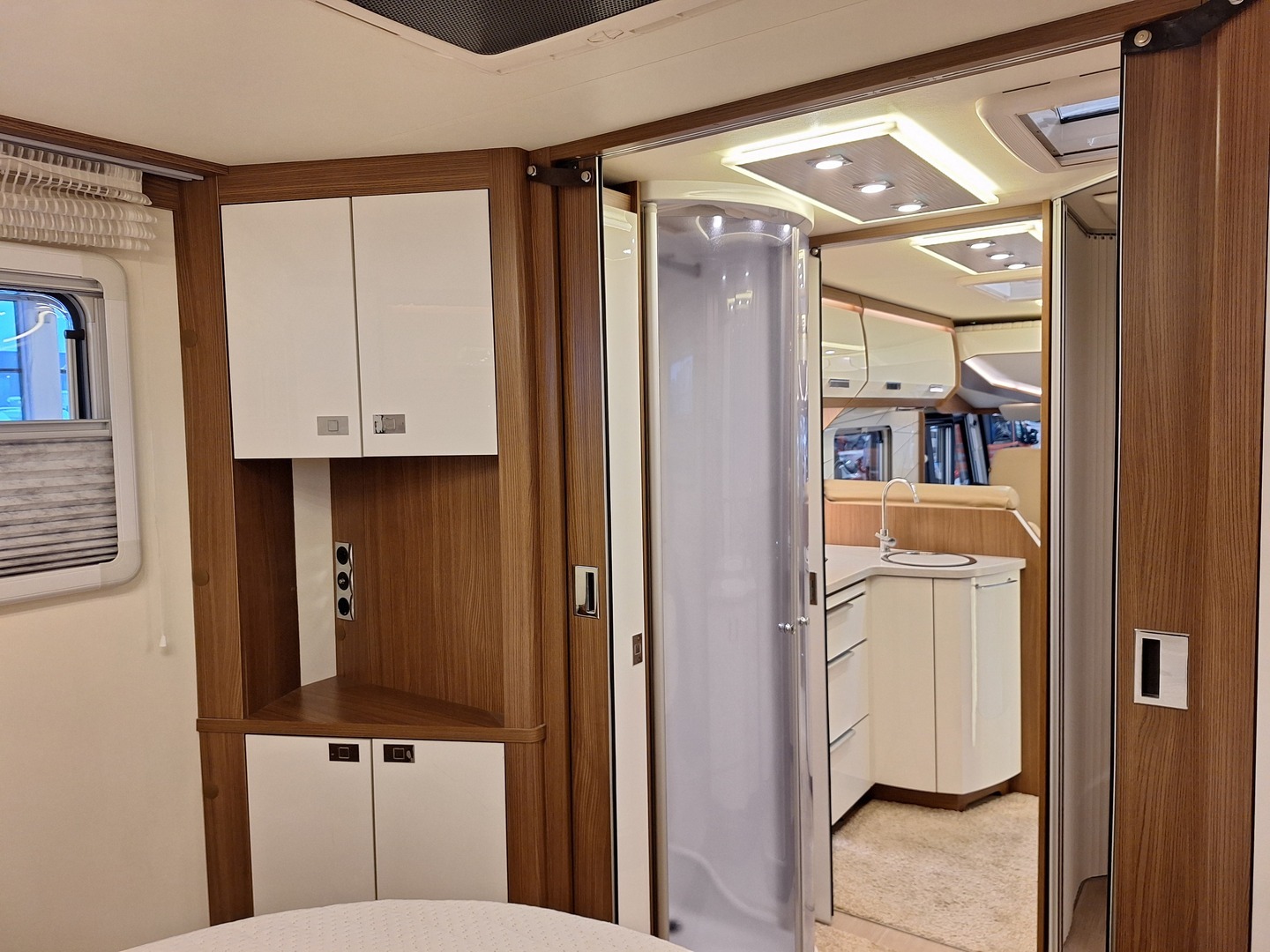 BÜRSTNER Elegance I 920 2018