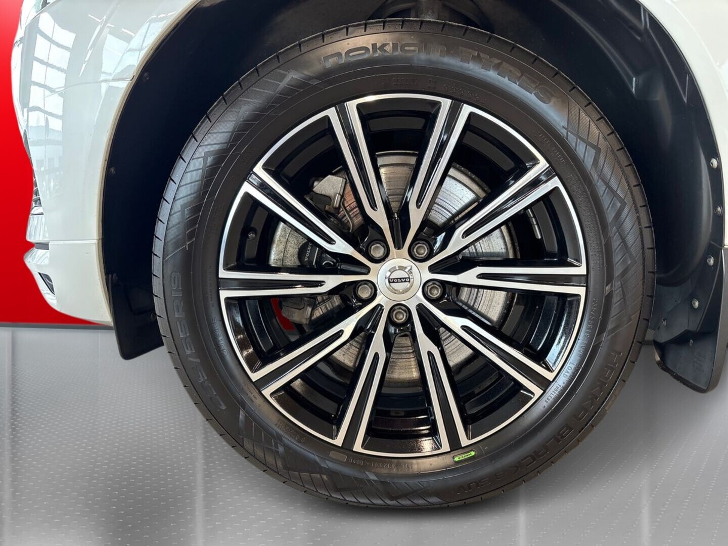 VOLVO XC60 2019