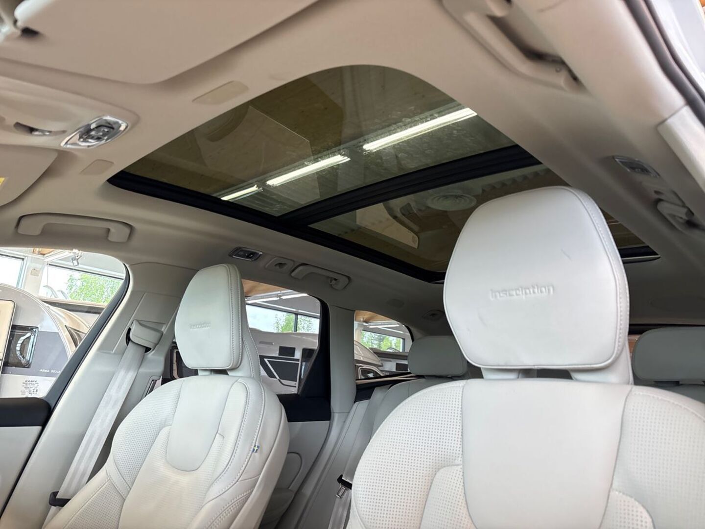 VOLVO XC60 2019