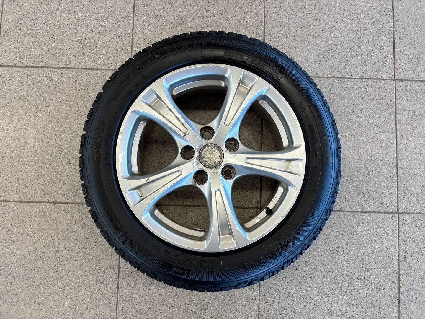 TOYOTA Auris 2014