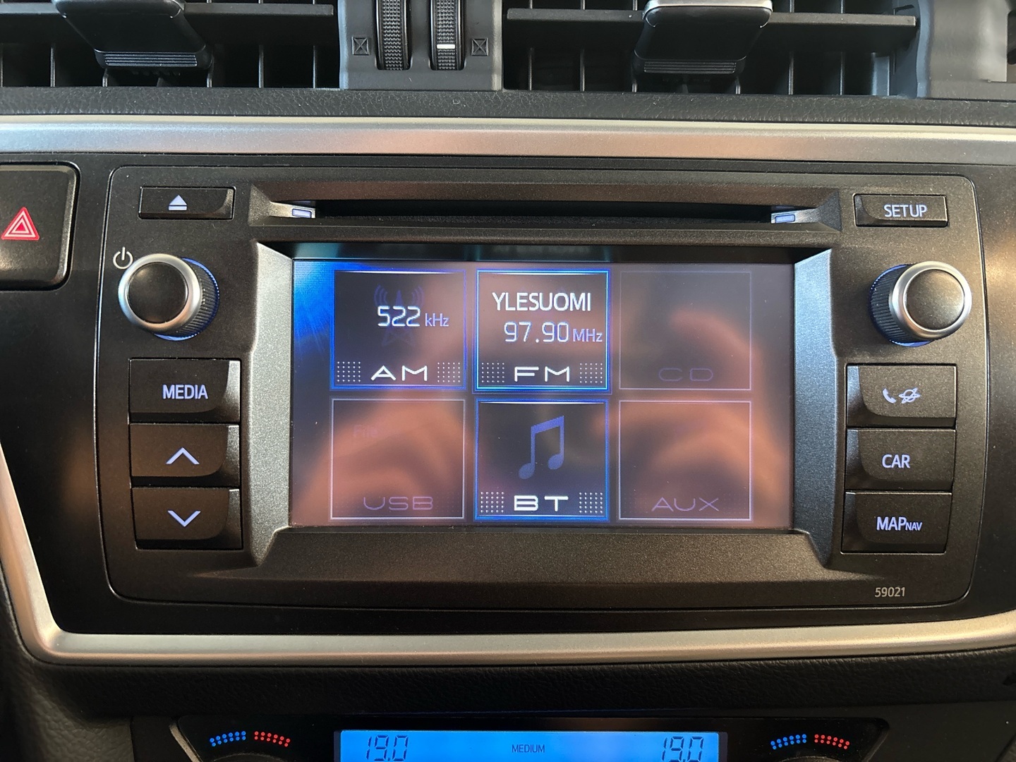 TOYOTA Auris 2014