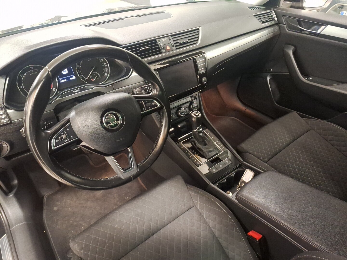 SKODA Superb 2015