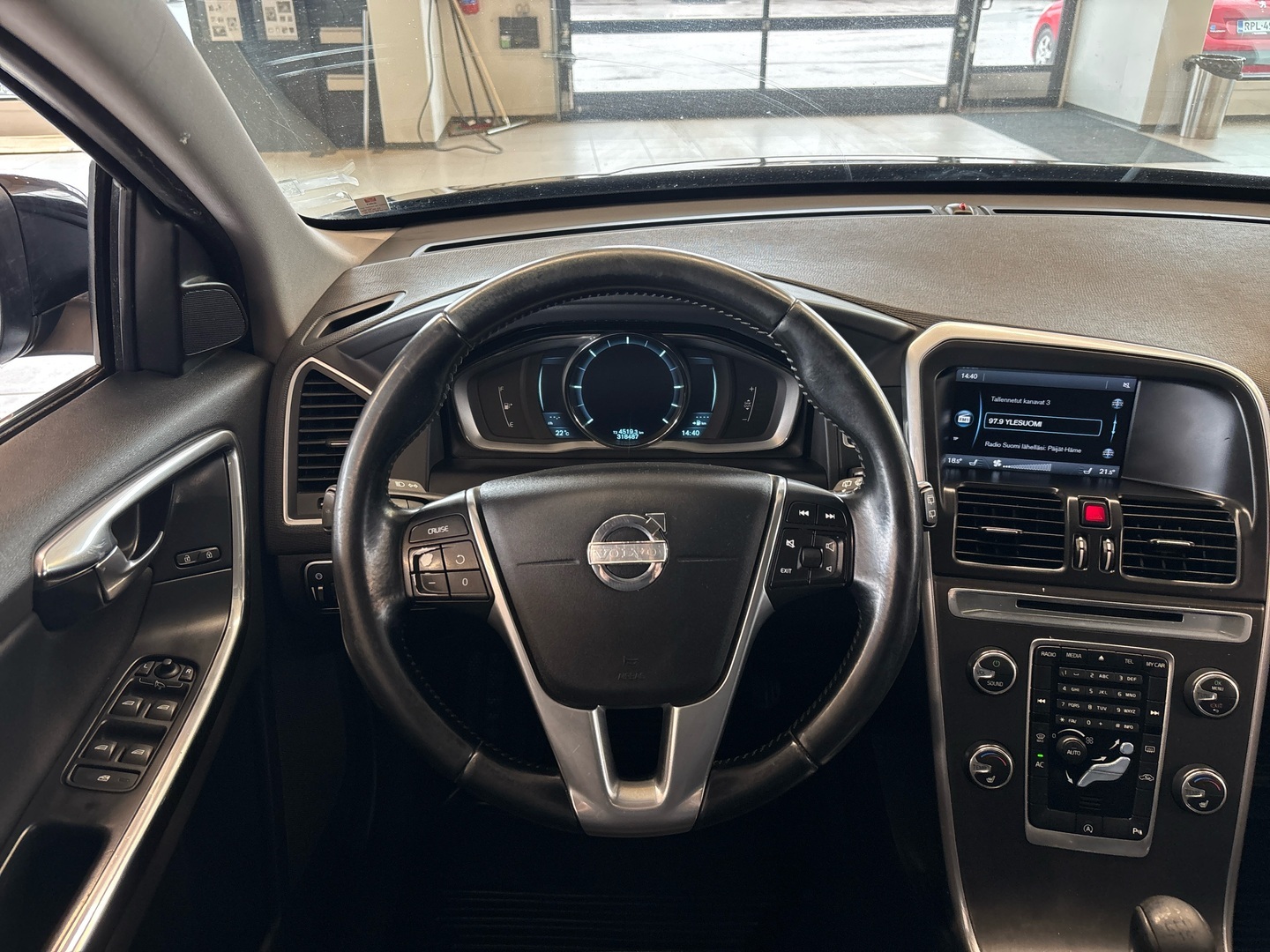 VOLVO XC60 2013