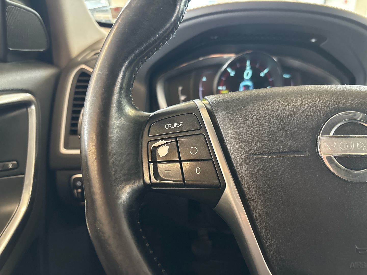 VOLVO XC60 2013