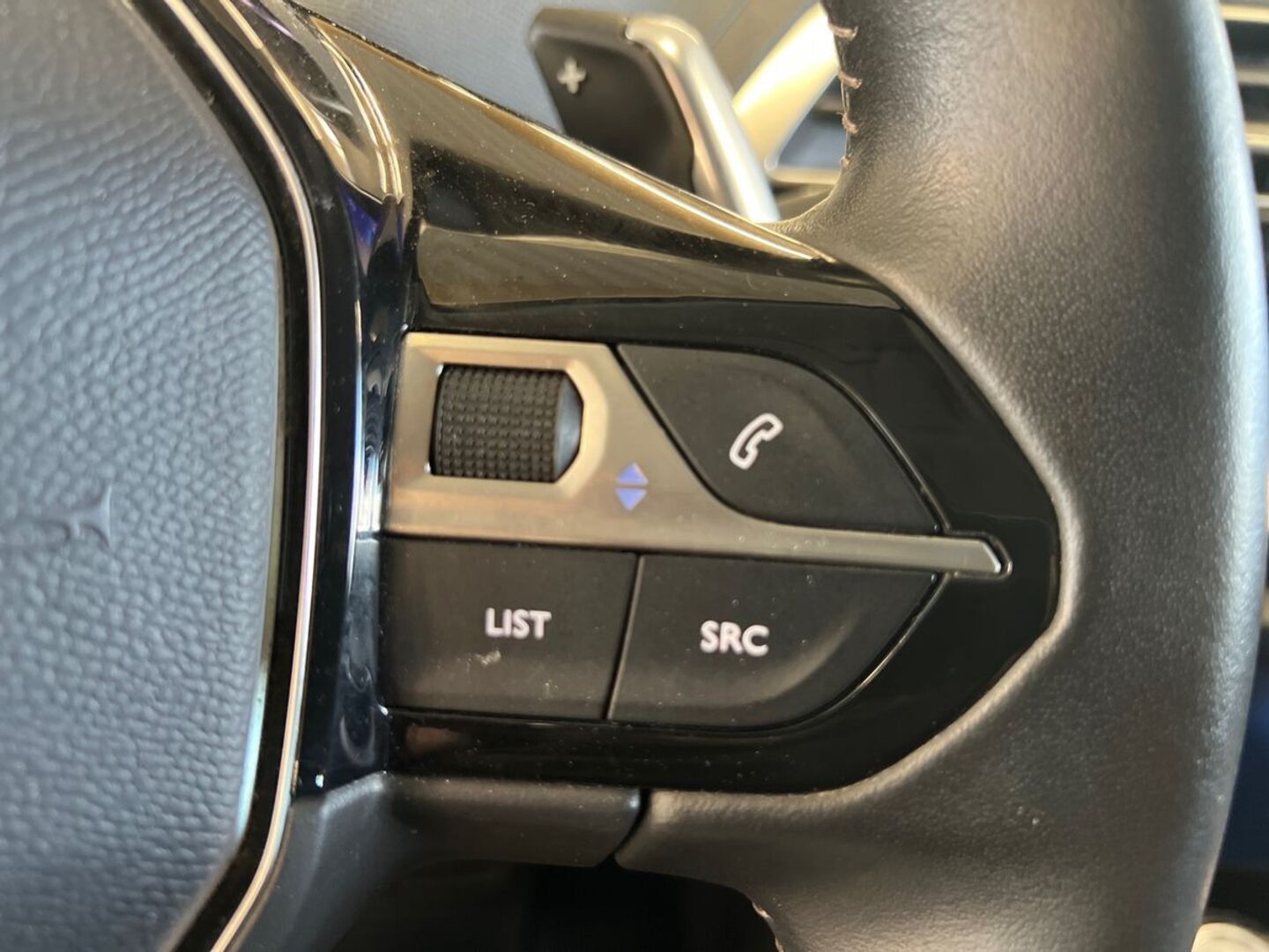 PEUGEOT 3008 22