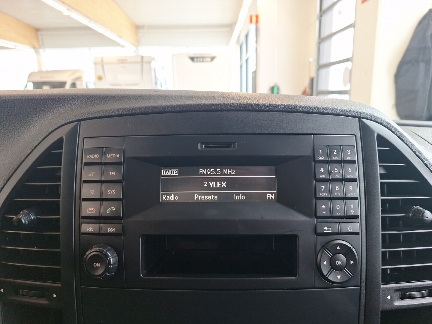 MERCEDES-BENZ Vito 2016