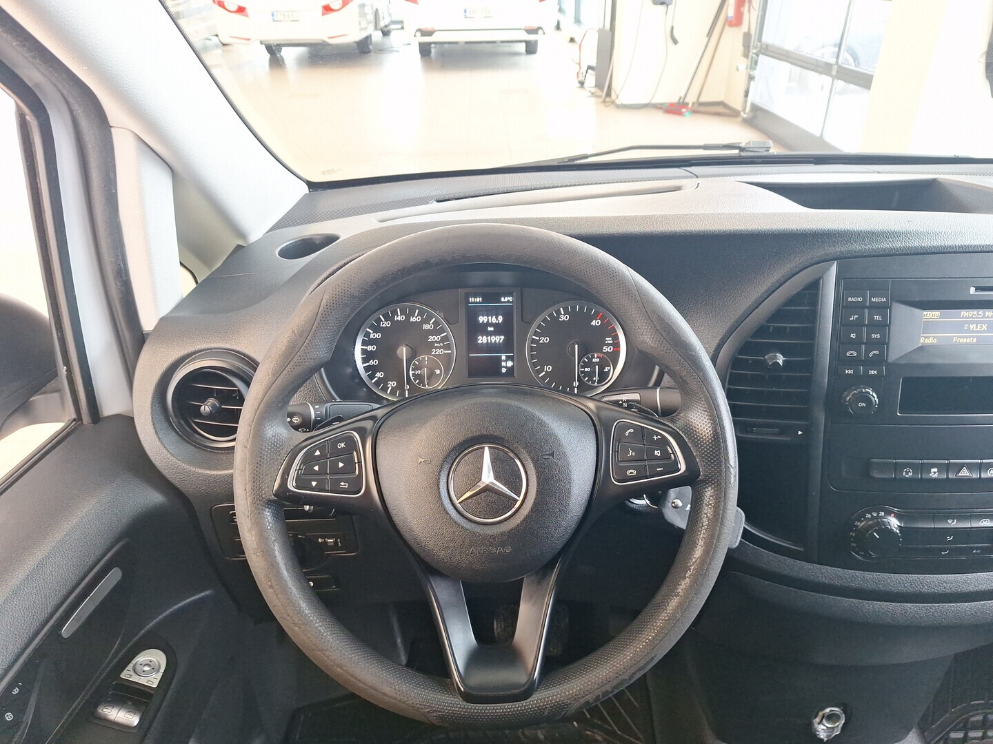 MERCEDES-BENZ Vito 2016