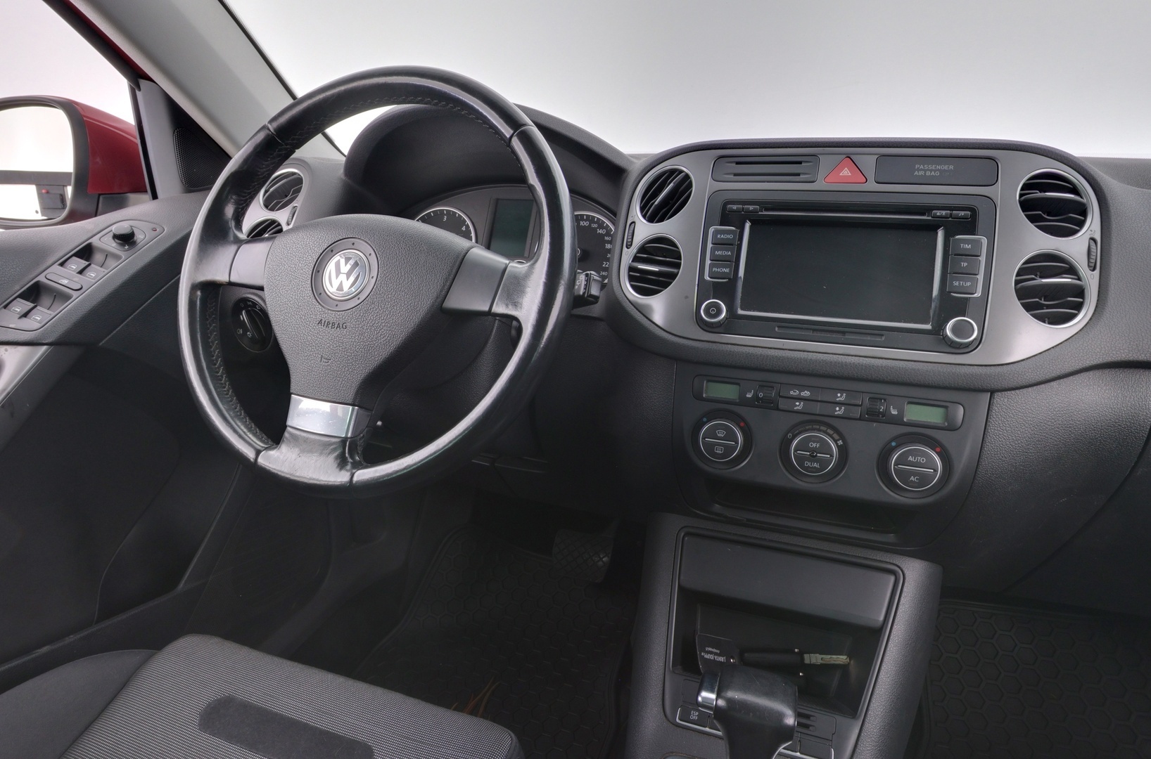 VOLKSWAGEN Tiguan 2008