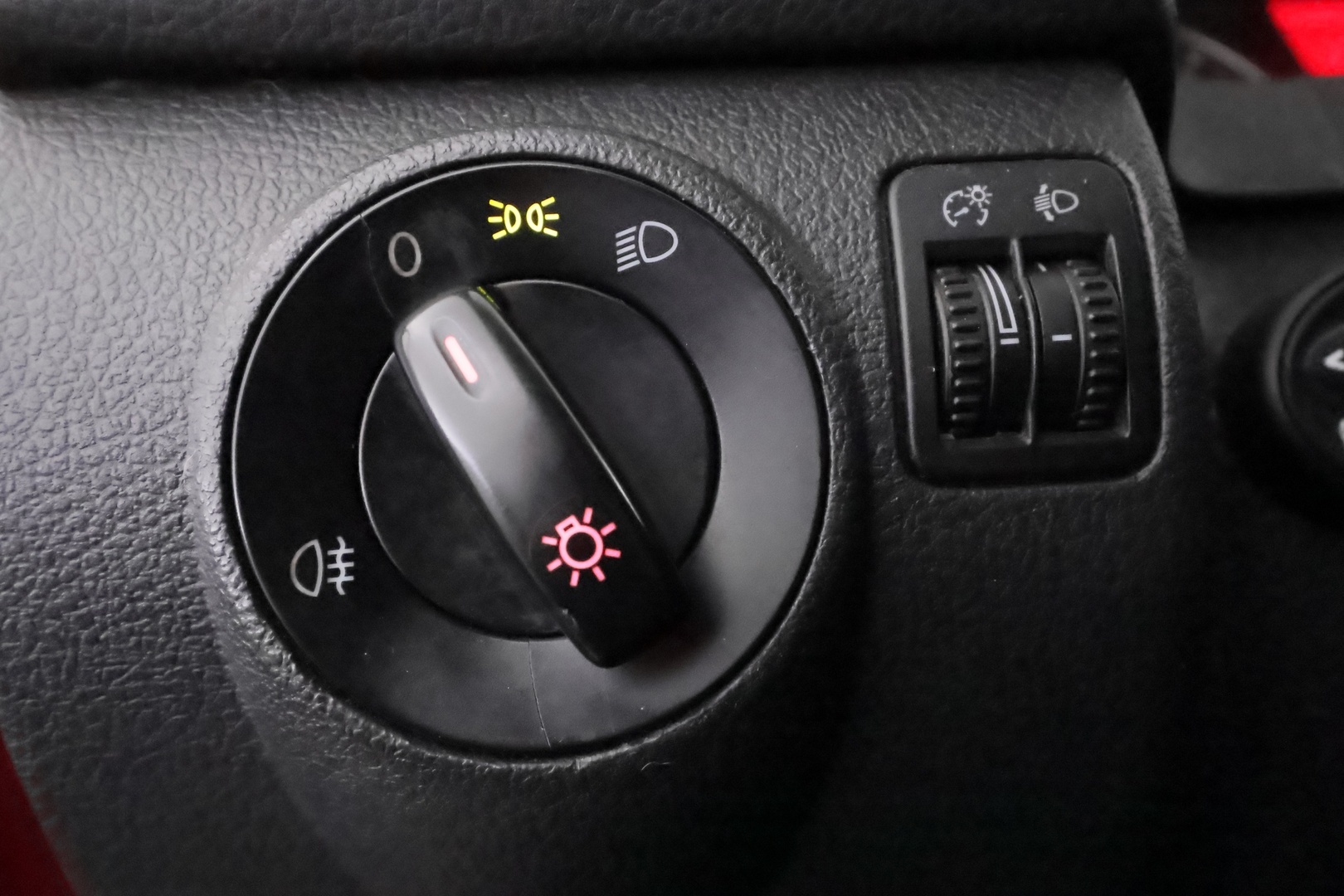 VOLKSWAGEN Tiguan 2008