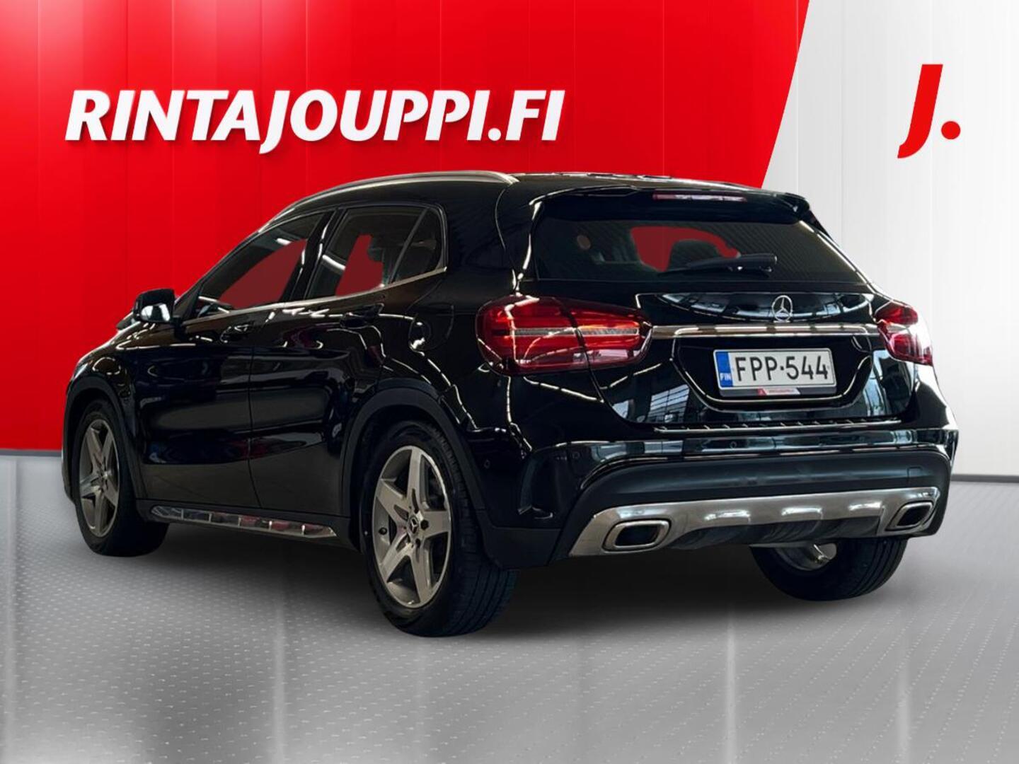 MERCEDES-BENZ GLA 2