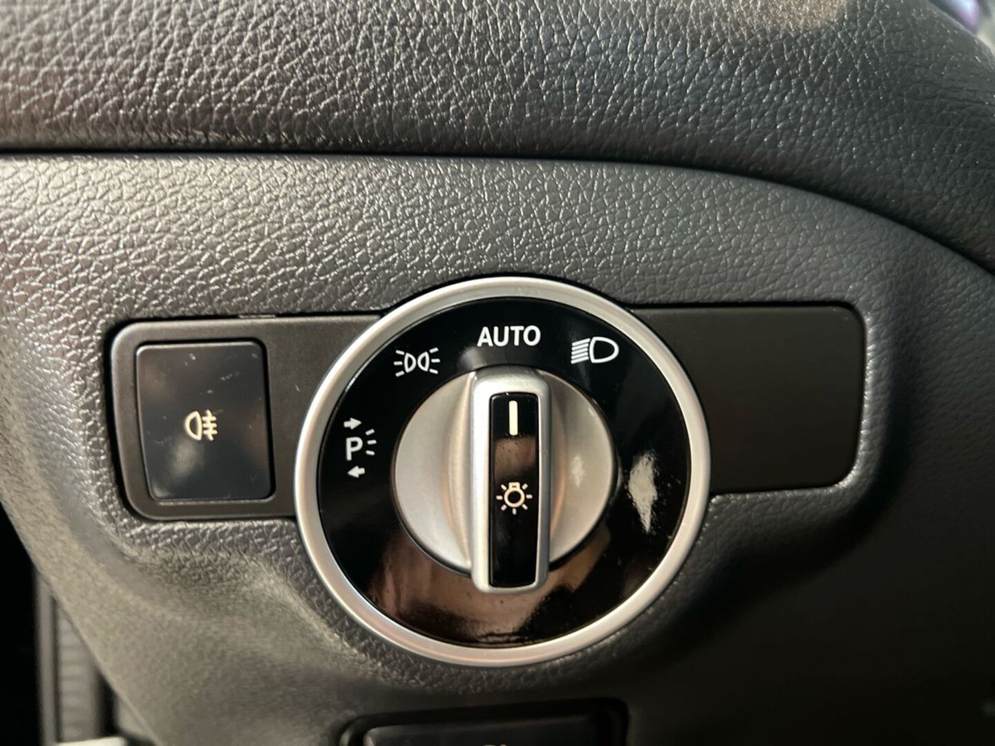 MERCEDES-BENZ GLA 20