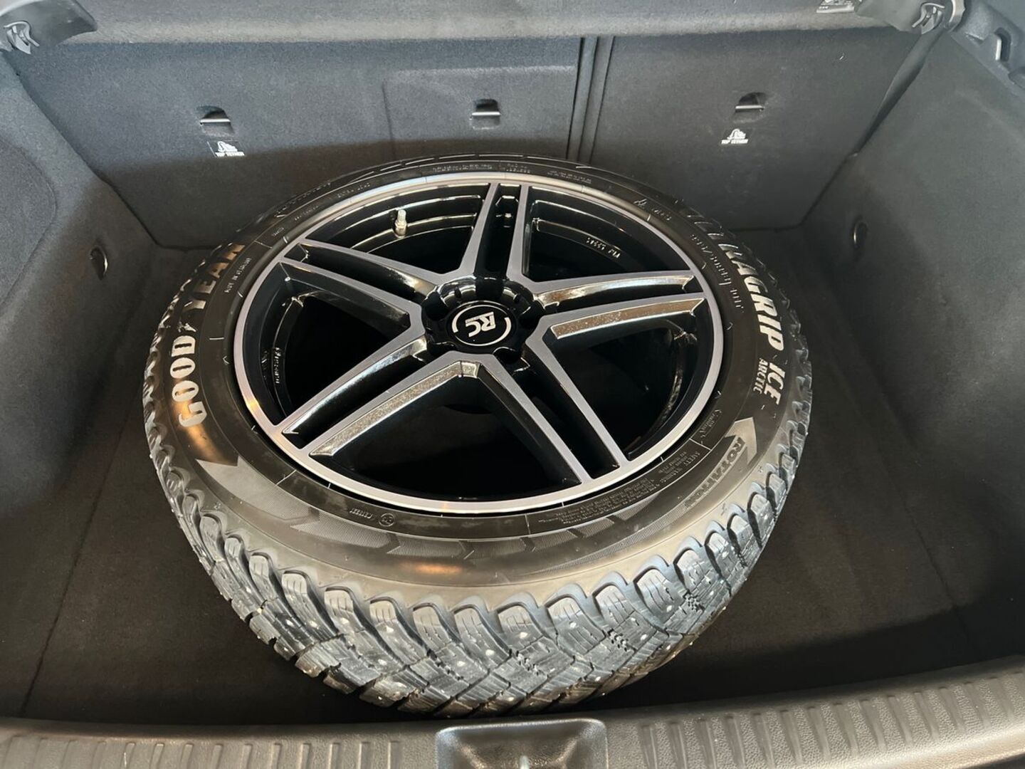 MERCEDES-BENZ GLA 22