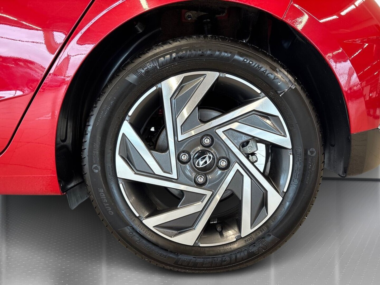 HYUNDAI i20 Hatchback 13