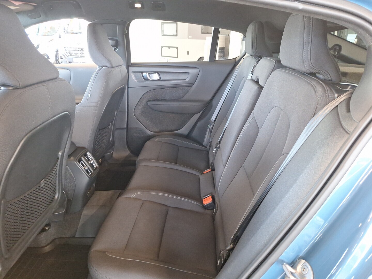 VOLVO C40 2023