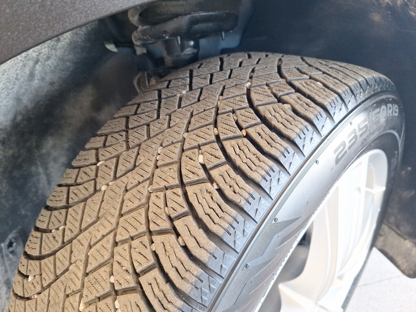 VOLVO C40 2023