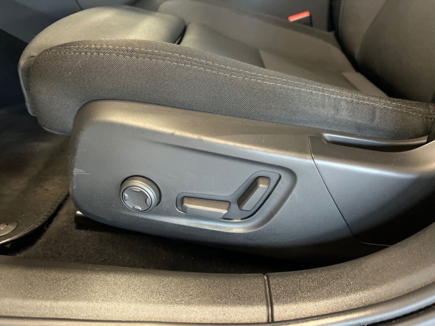 POLESTAR 2 2023
