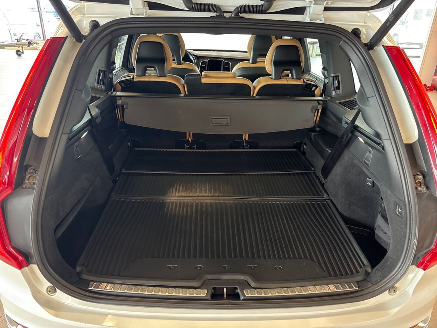 VOLVO XC90 2017