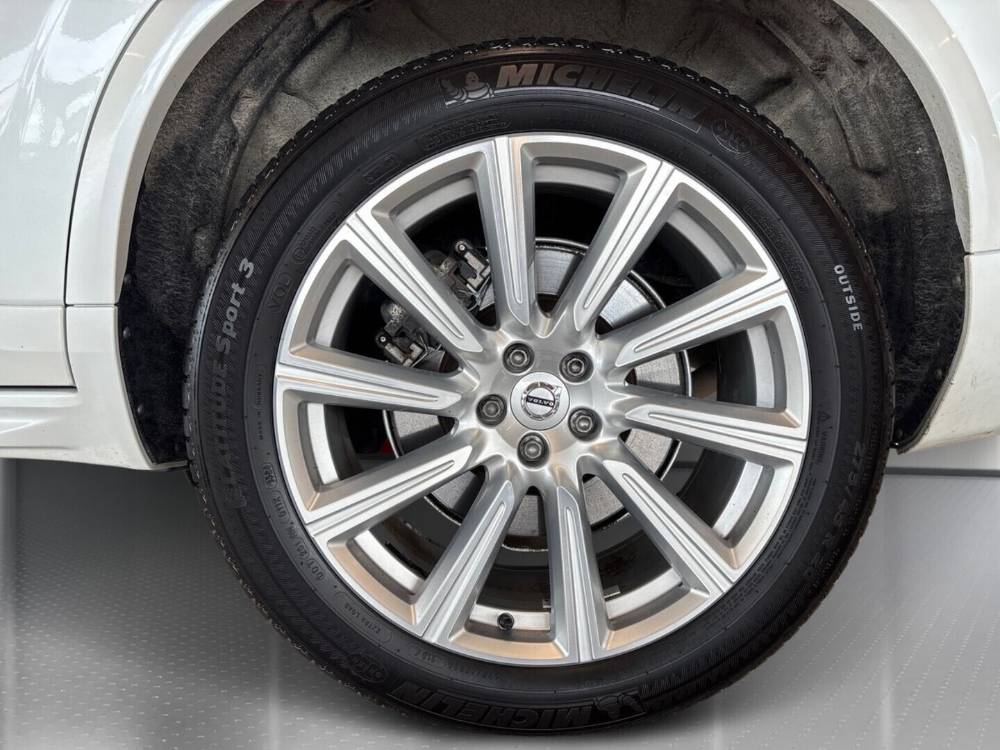 VOLVO XC90 2017
