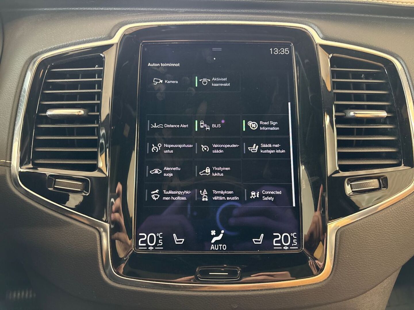 VOLVO XC90 2017