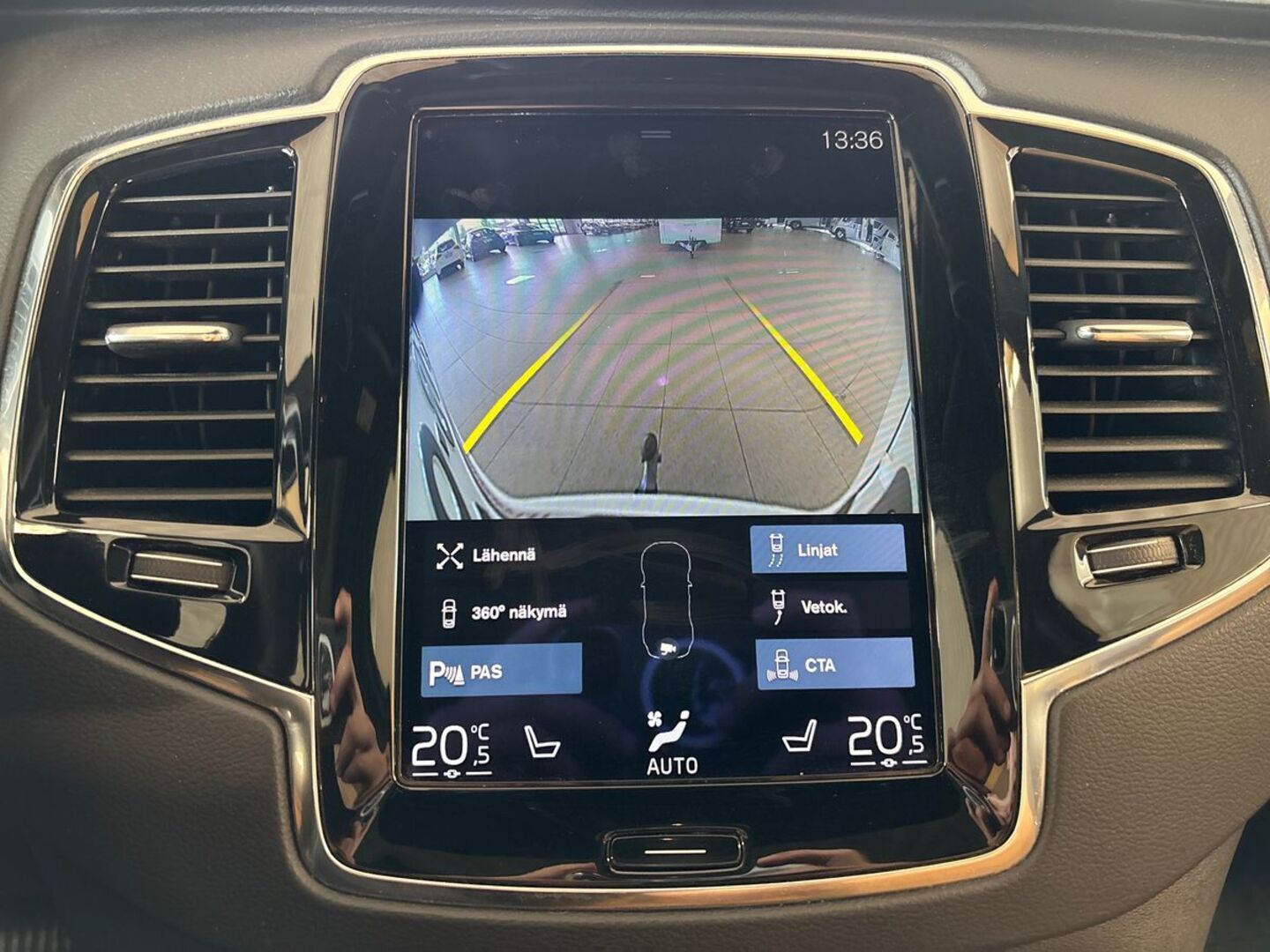 VOLVO XC90 2017
