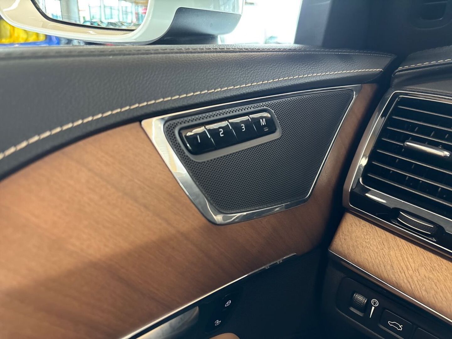 VOLVO XC90 2017