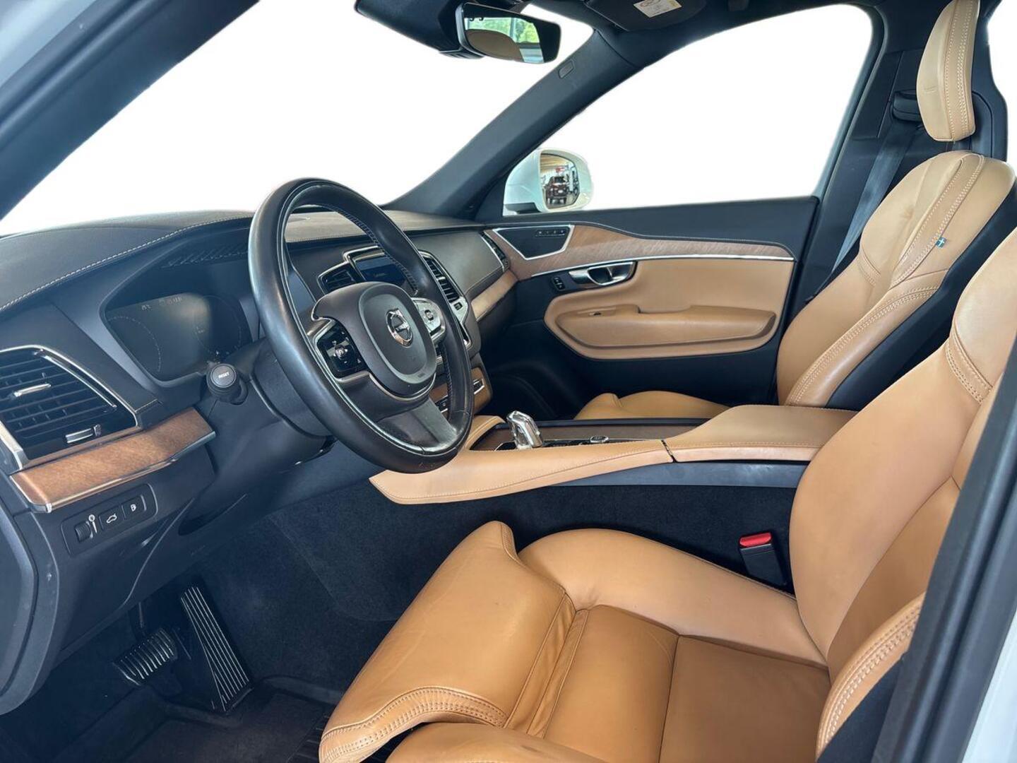 VOLVO XC90 2017