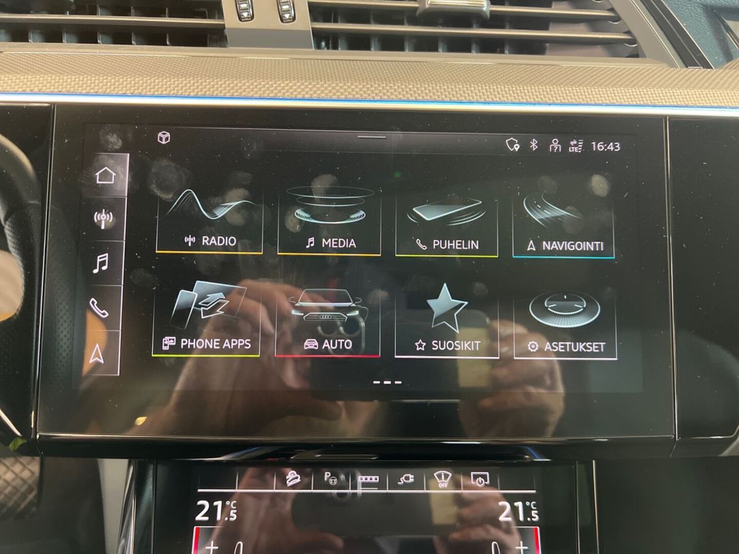 AUDI e-tron 2023