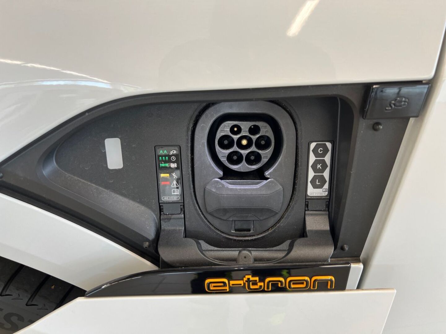 AUDI e-tron 2023