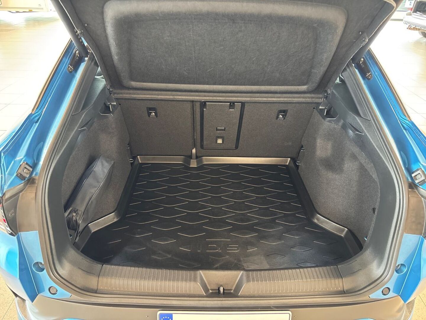 VOLKSWAGEN ID.5 11