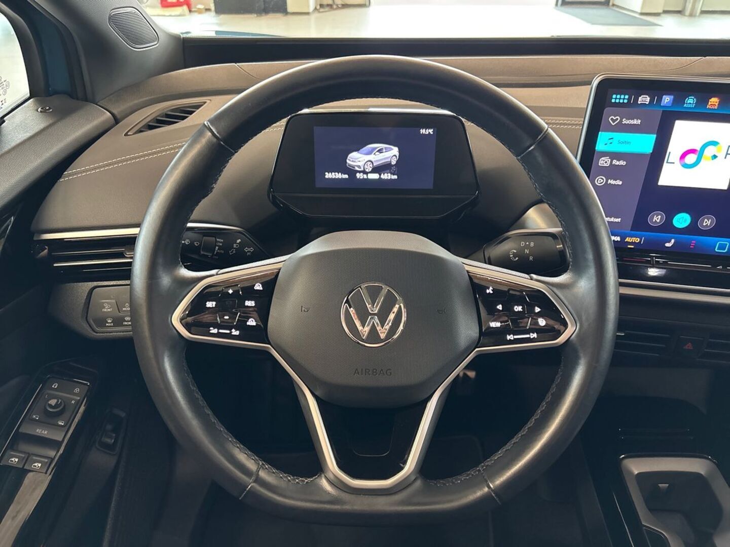 VOLKSWAGEN ID.5 17