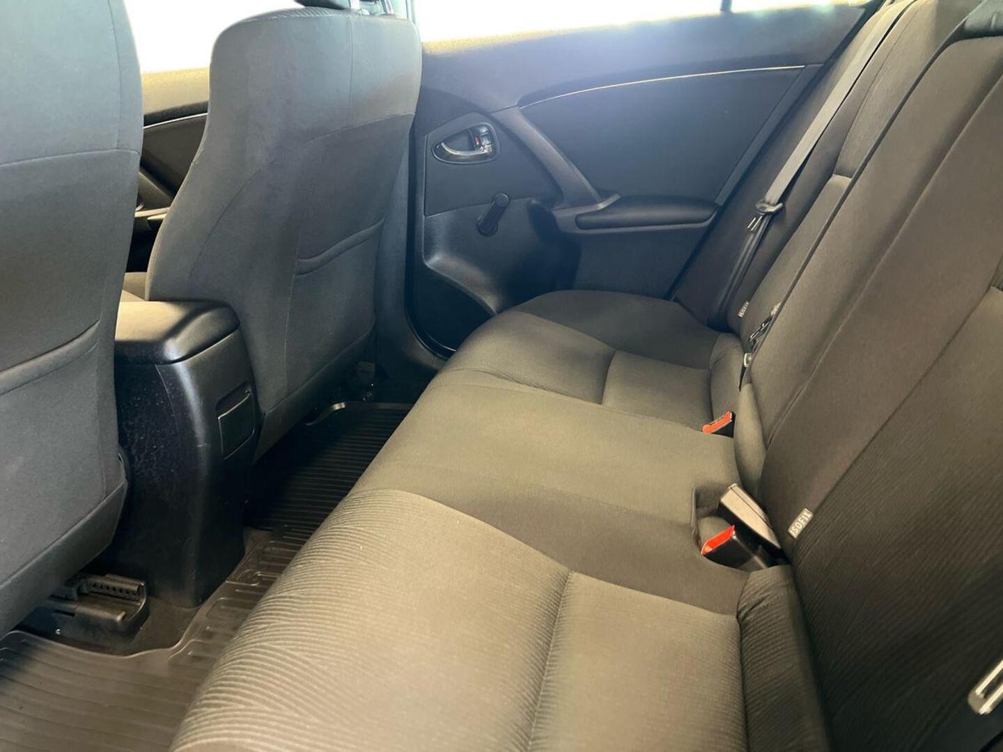 TOYOTA Avensis 2009
