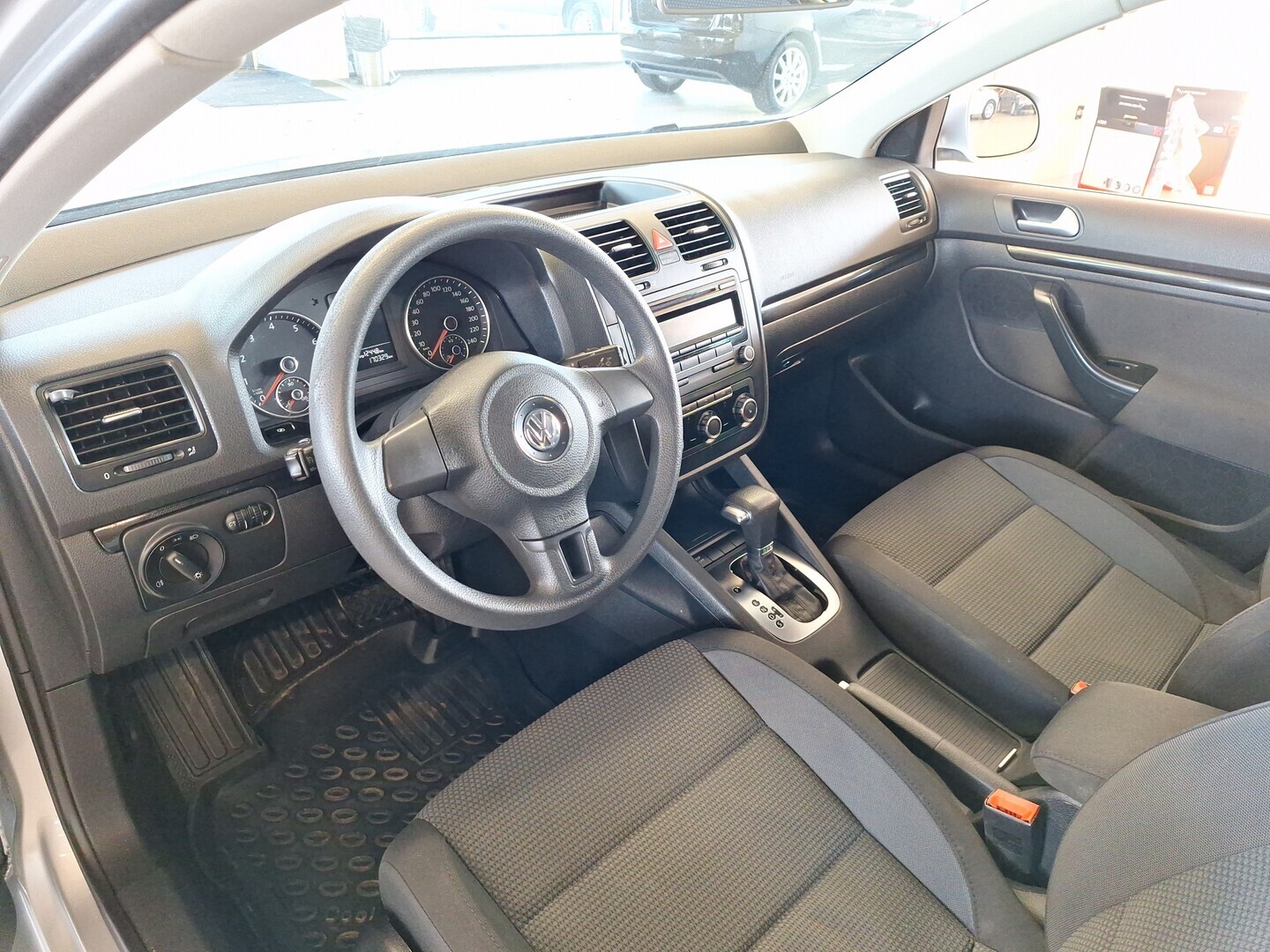 VOLKSWAGEN Jetta 2009