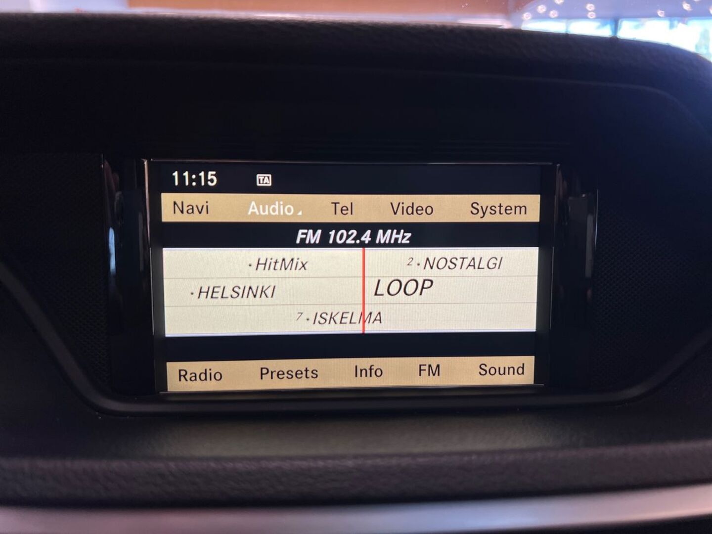 MERCEDES-BENZ E 2010