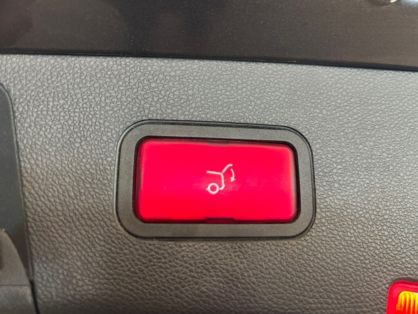 MERCEDES-BENZ E 2010