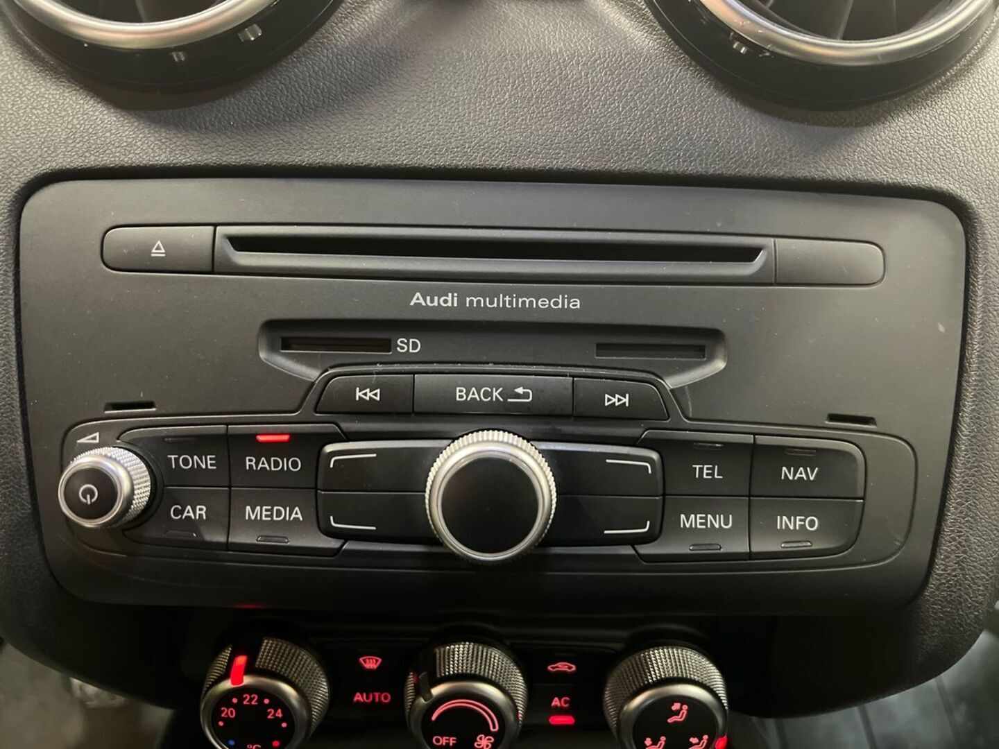 AUDI A1 18