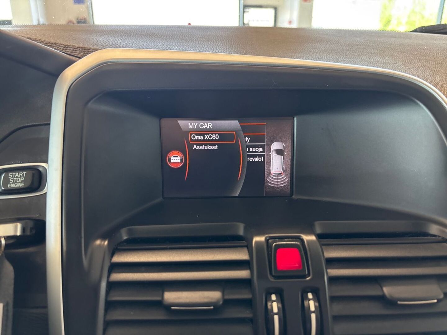 VOLVO XC60 2011
