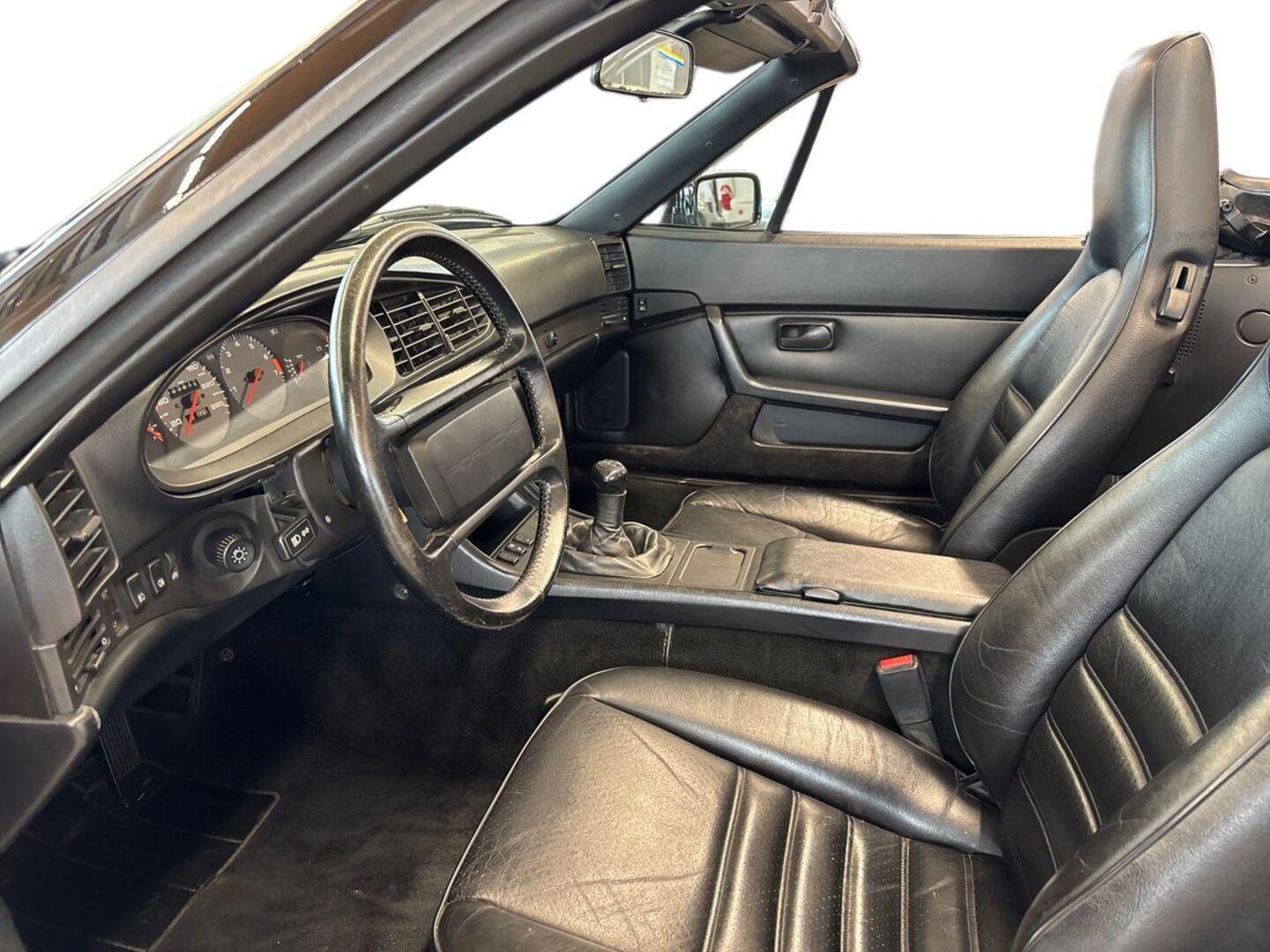 PORSCHE 944 1991