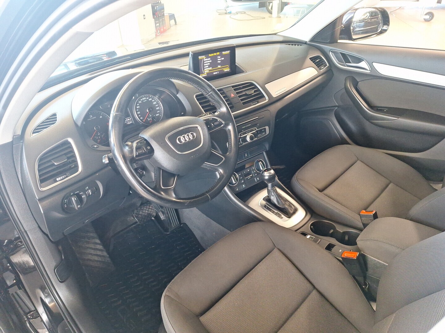 AUDI Q3 2016