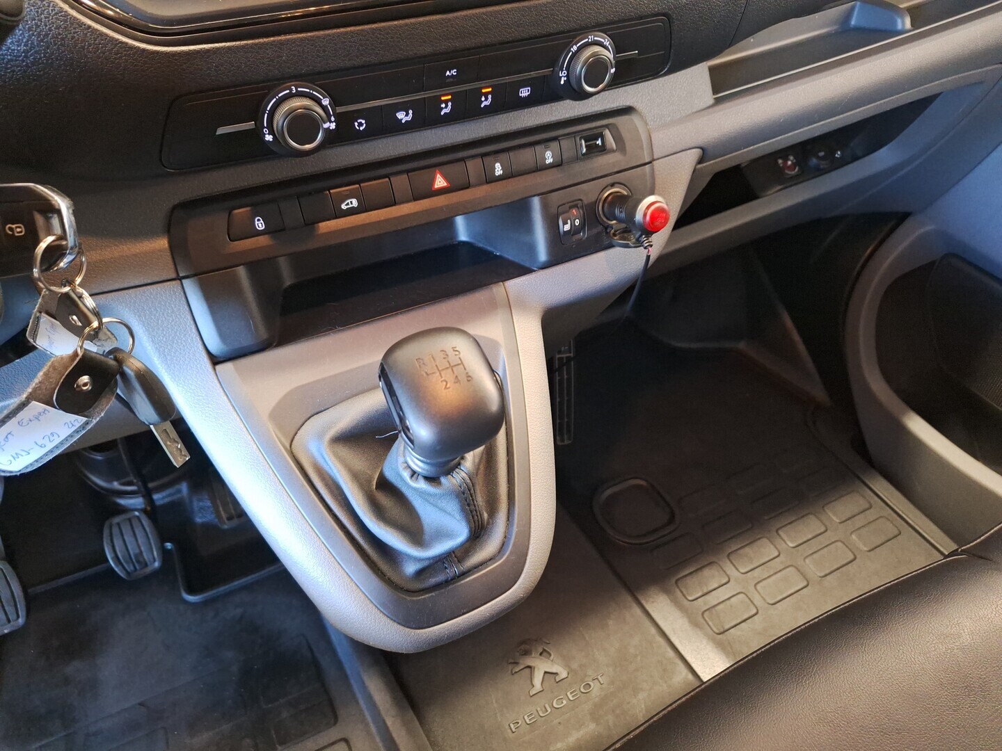 PEUGEOT Expert 2017