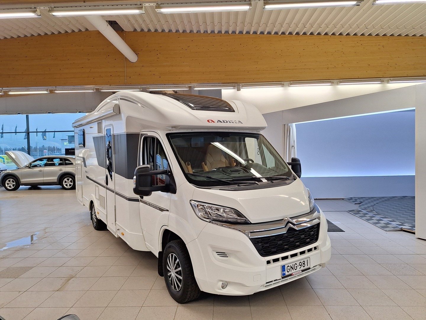 ADRIA Matrix Axess 670 SC 2019