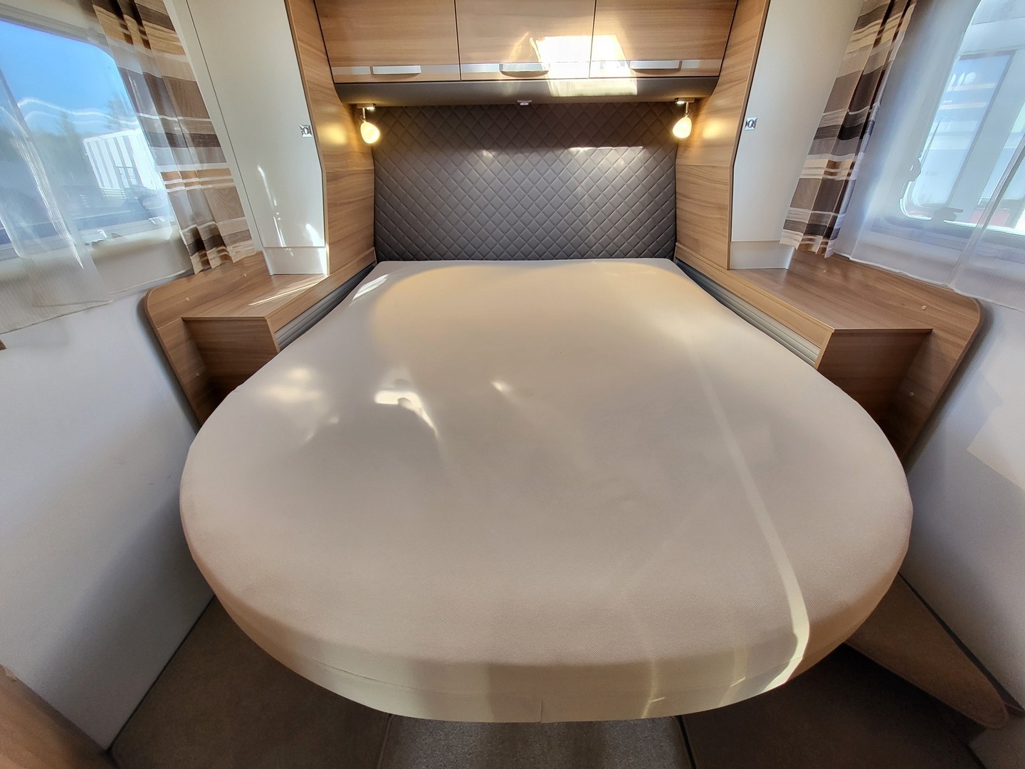 ADRIA Matrix Axess 670 SC 2019