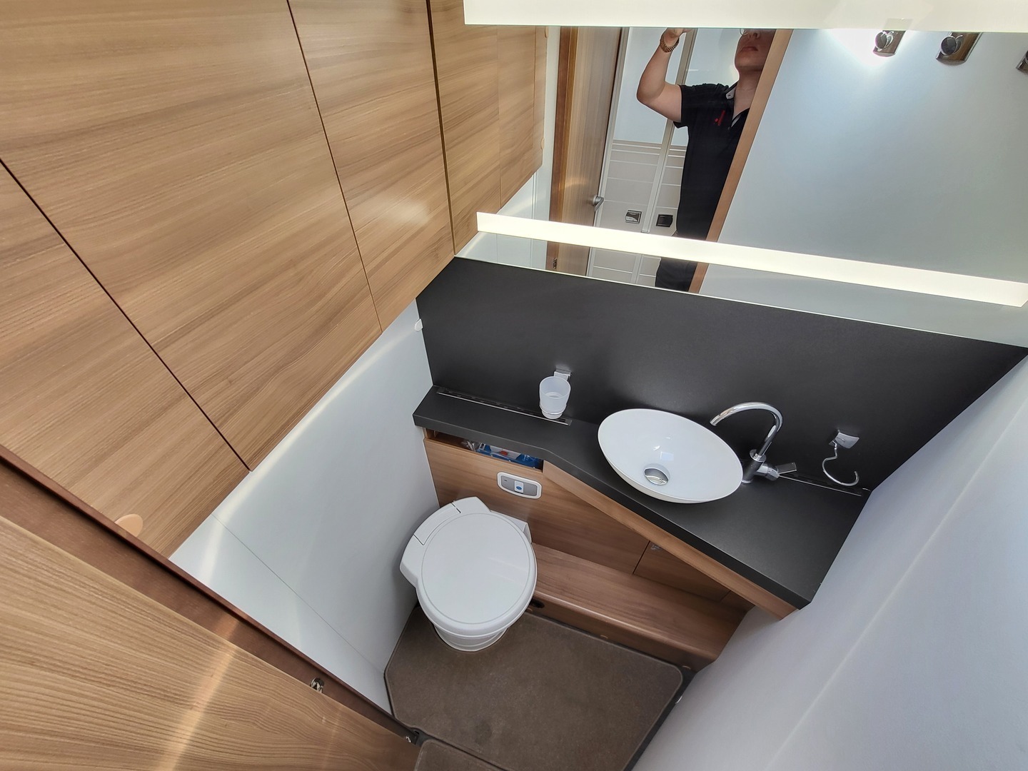 ADRIA Matrix Axess 670 SC 2019