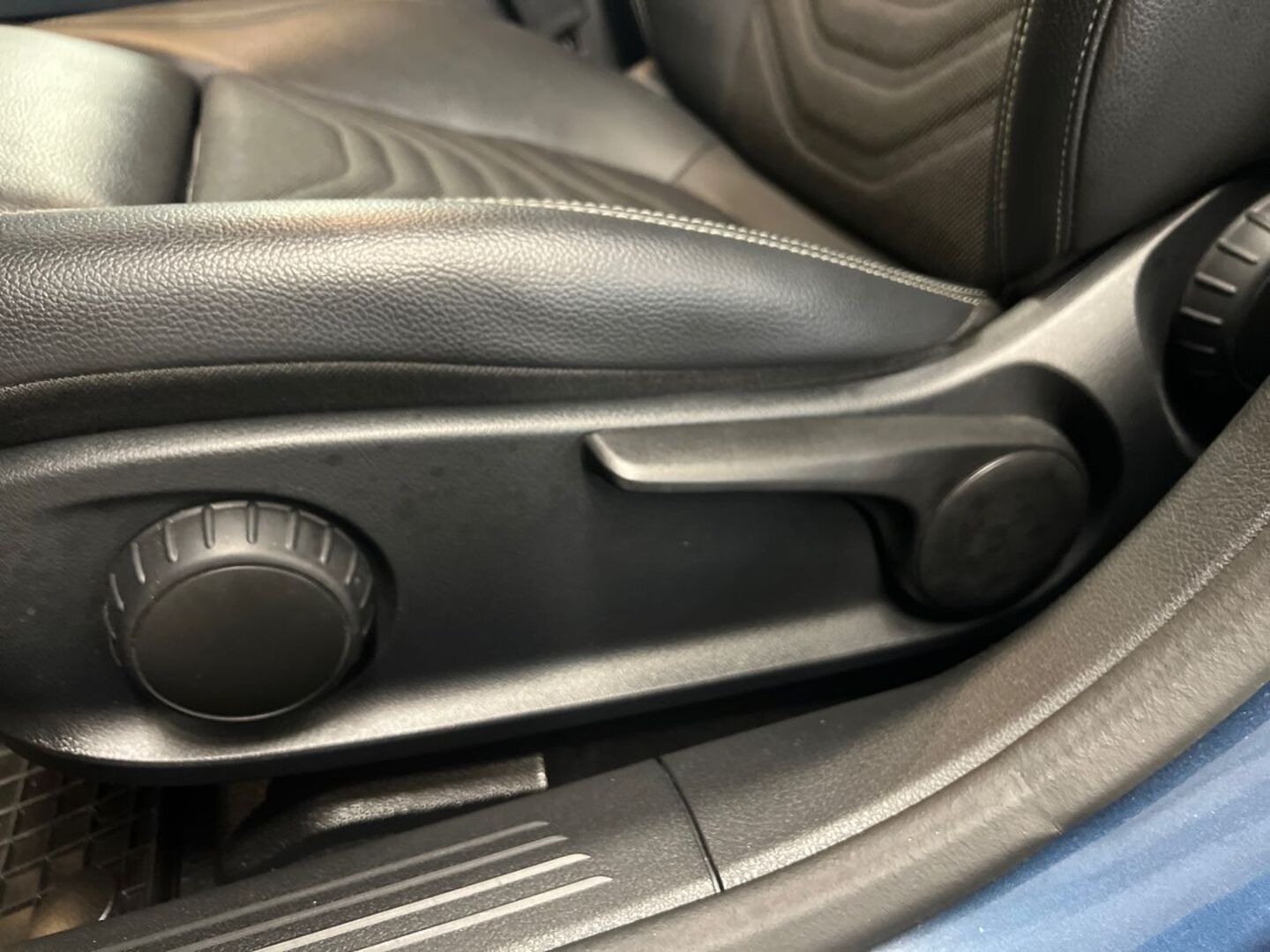 MERCEDES-BENZ A 2019