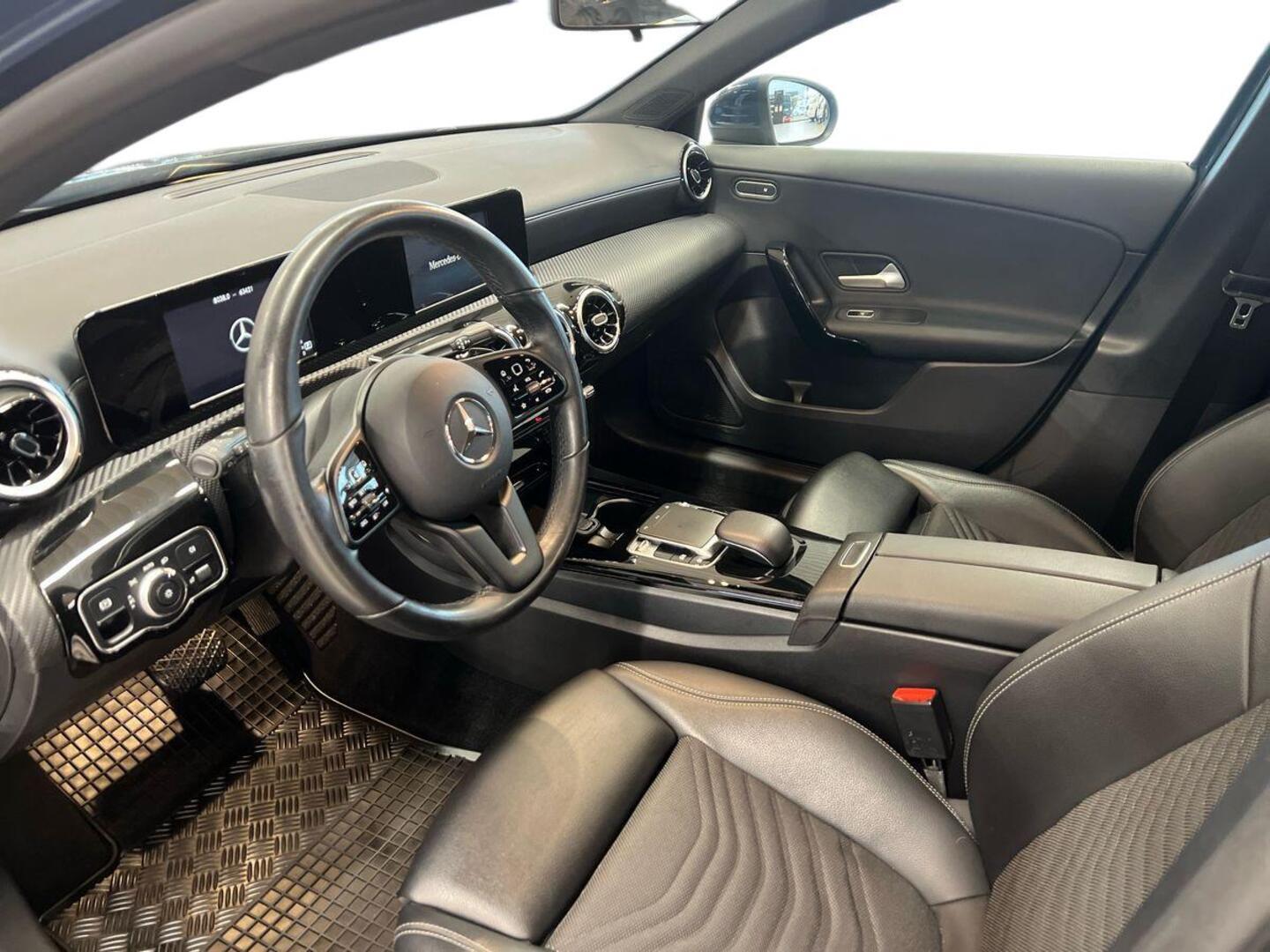 MERCEDES-BENZ A 2019