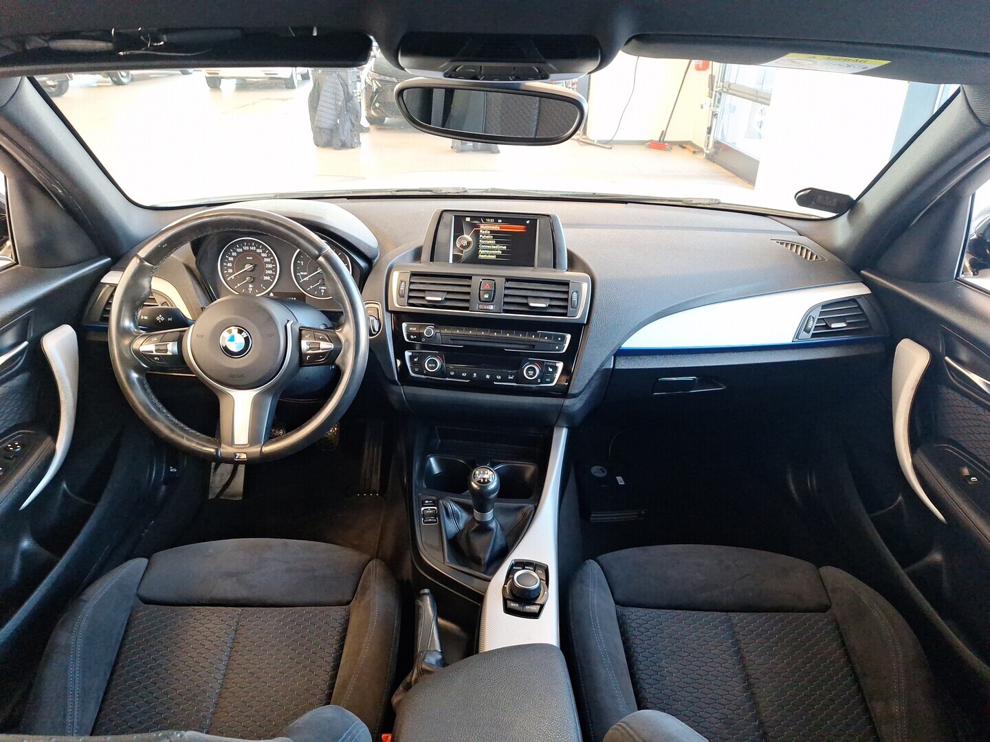 BMW 118 2016